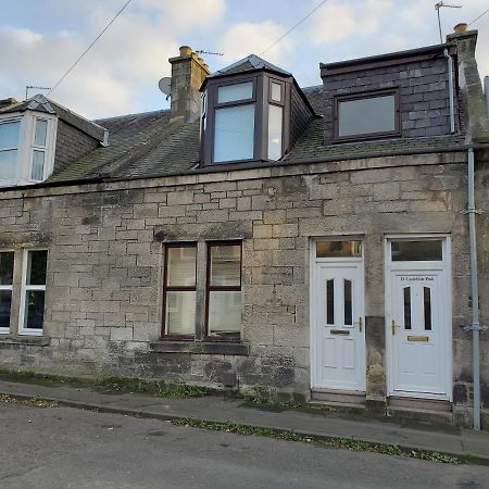 Carvetii - Mayhaven House - Tranquil Cul-De-Sac - 2 Bedrooms, Sleeps 4 Guests Dunfermline Exterior photo